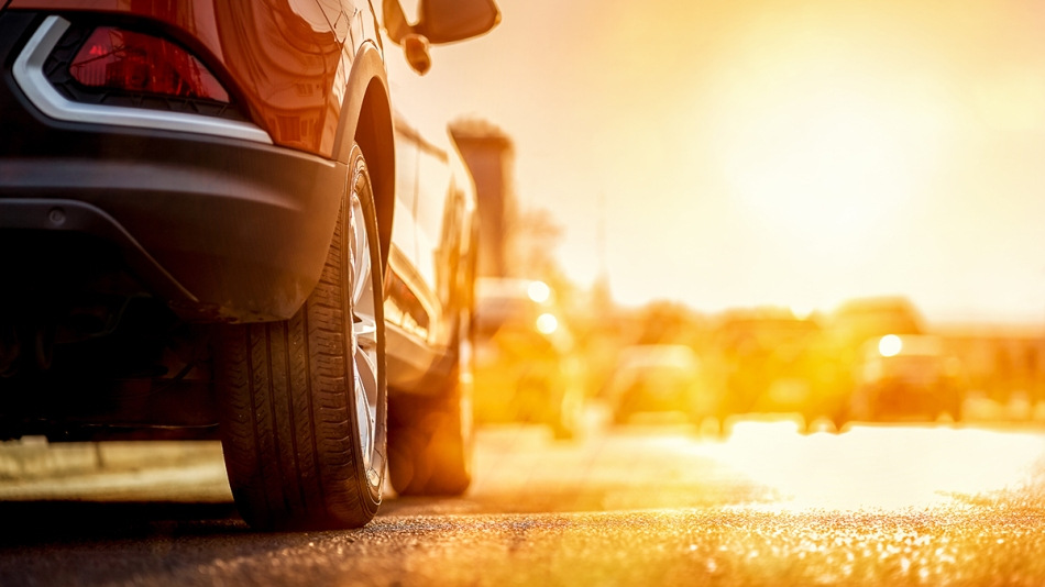 Как защитить лакокрасочное покрытие автомобиля от солнца?