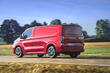 Ford Transit Custom II поколение: надежный помощник для бизнеса