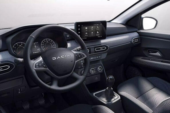Dacia Sandero III поколение: обзор обновленного хэтчбека фото 4
