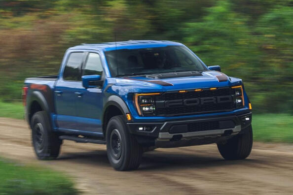 Ford F-150 Raptor: пикап, покоряющий бездорожье фото 2