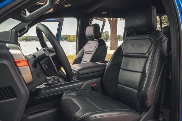 Ford F-150 Raptor: пикап, покоряющий бездорожье фото 8