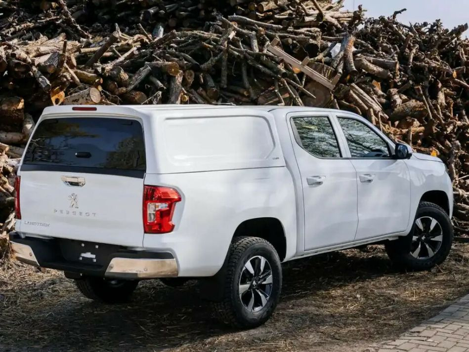 Чем закрыть кузов пикапа: надежные решения для защиты груза