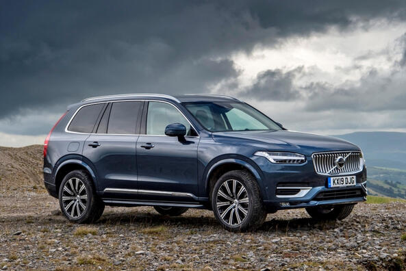 Volvo XC90: обзор обновленного внедорожника второго поколения фото 2