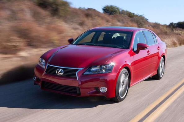 Как защитить авто от сколов на трассе