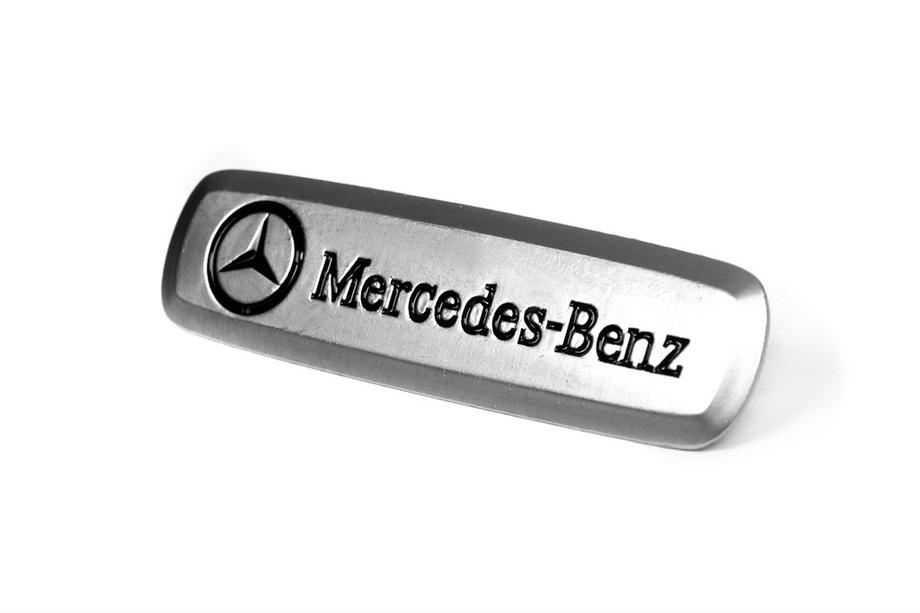 Mercedes-Benz Mercedes Алюминиевый шильдик для ковриков (1 шт) Фото 2