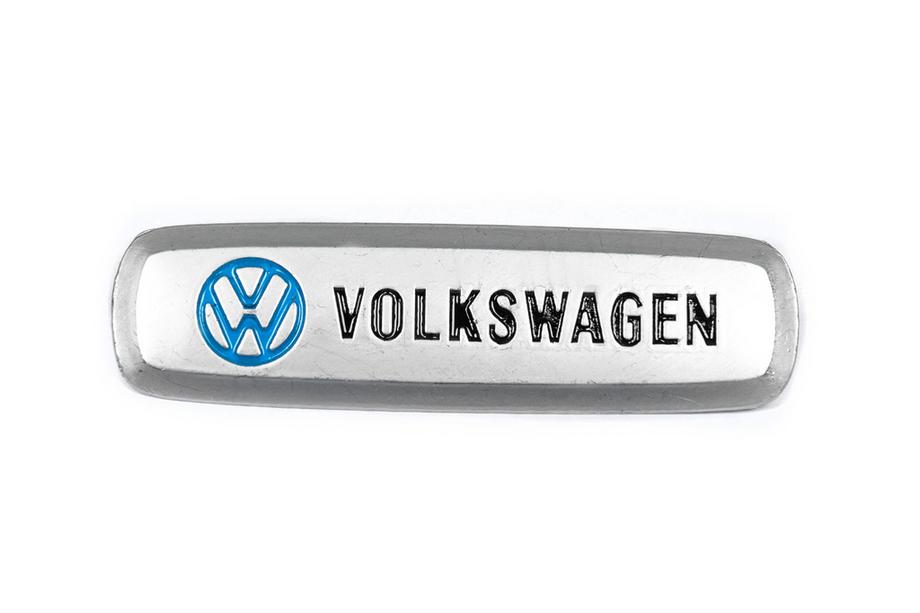 Volkswagen Алюминиевый шильдик для ковриков (1 шт)