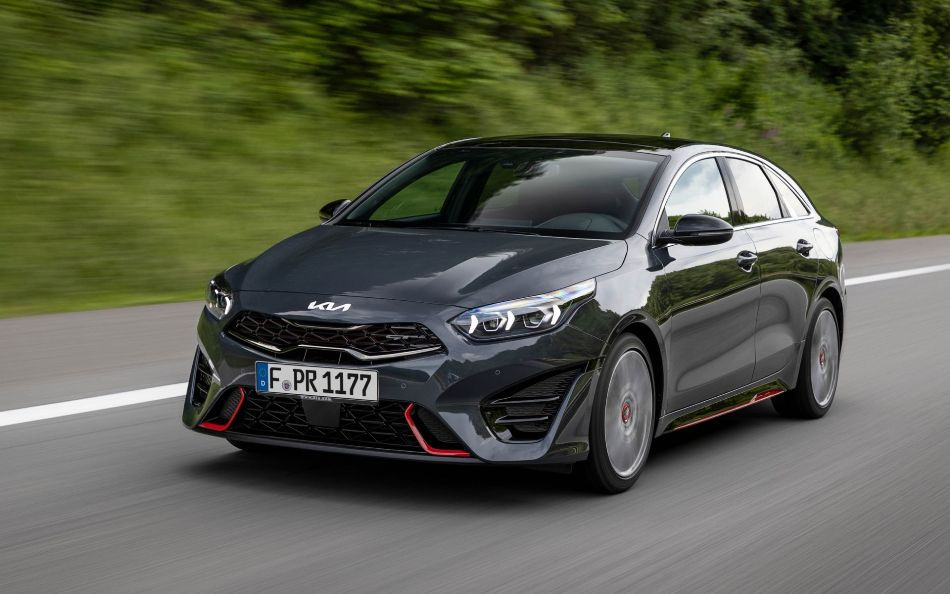 Обзор обновленного «заряженного» универсала KIA ProCeed GT