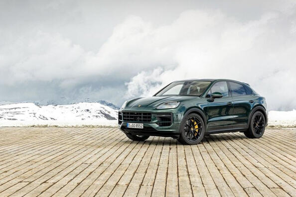 Porsche Cayenne Coupe: роскошный кроссовер с обновленным видом