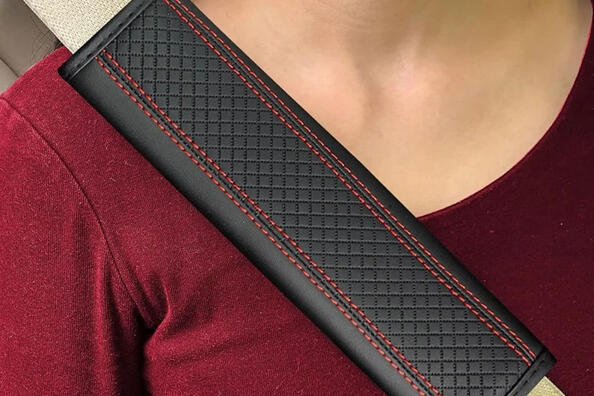 Зачем нужен чехол на ремень безопасности?