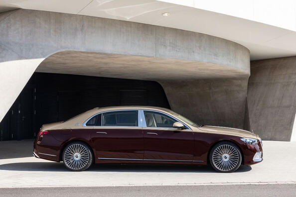 Mercedes-Maybach S-Class II поколение: обзор роскошного седана фото 3