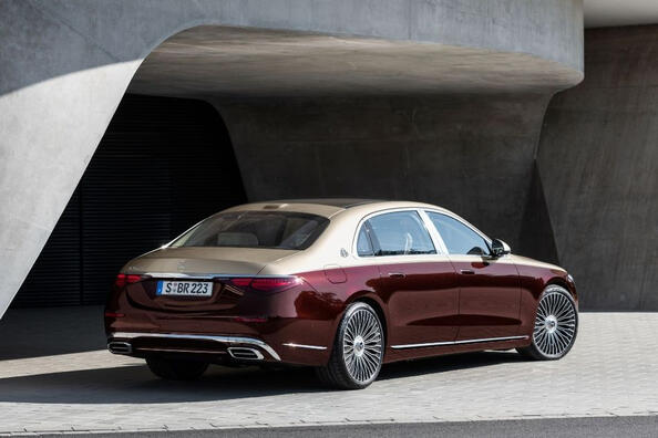 Mercedes-Maybach S-Class II поколение: обзор роскошного седана фото 4
