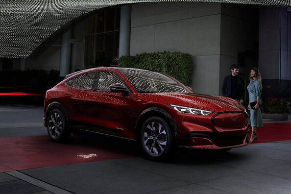 Ford Mustang Mach-E: обзор высокопроизводительного электрического кроссовера