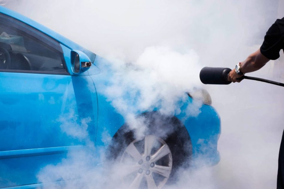 Почему может загореться автомобиль?