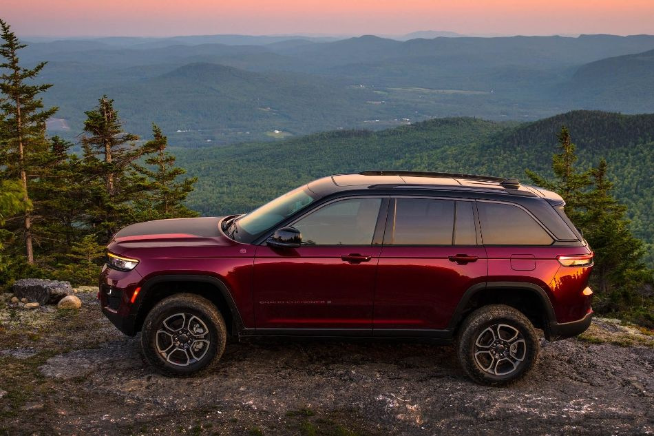 Jeep Grand Cherokee: обзор высококлассного внедорожника