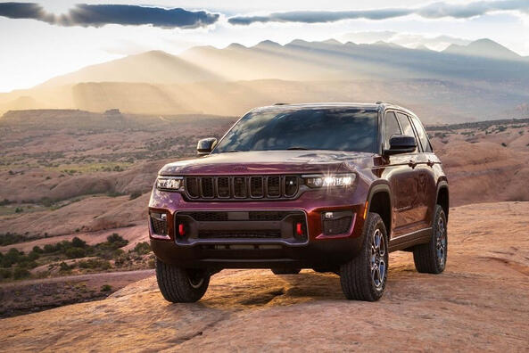 Jeep Grand Cherokee: обзор высококлассного внедорожника фото 2