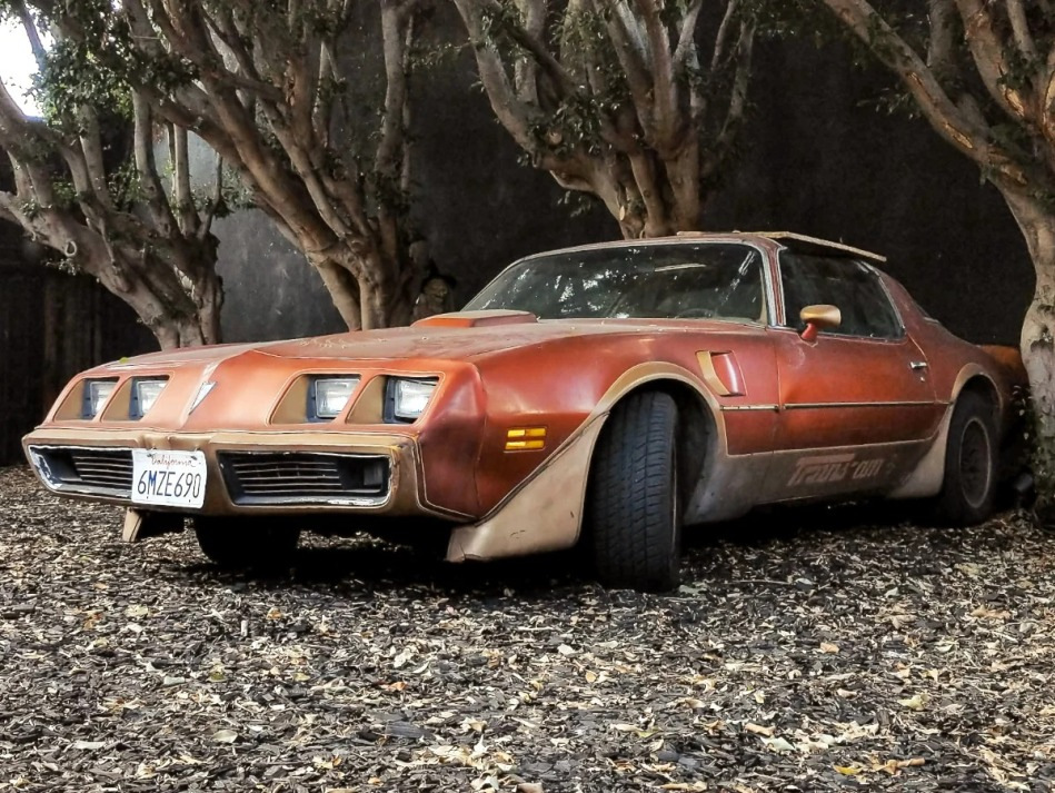 Как долго автомобиль может простаивать без движения?