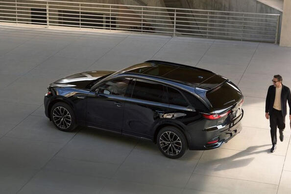 Обзор Mazda CX-70: премиальное качество и безупречный салон фото 2