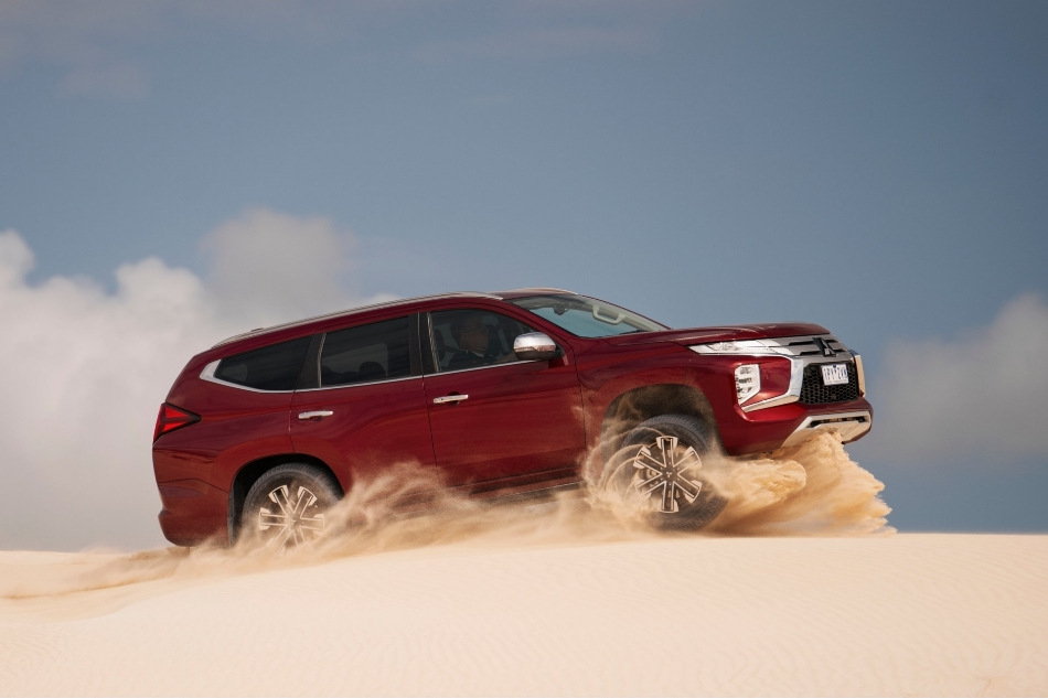 Mitsubishi Pajero Sport: обновленный воин бездорожья