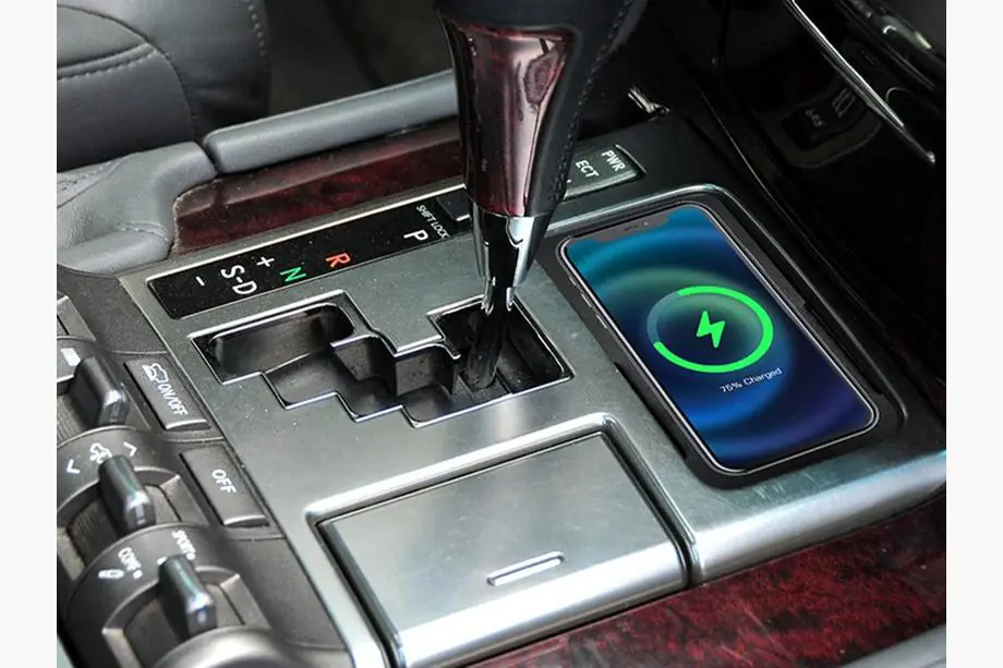 Lexus LX570/450d 2008-2022 гг. Комплект Беспроводной Зарядки Телефона (2007-2015) Фото 2