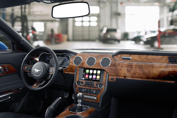 Роскошь по доступной цене: обновляем салон автомобиля с помощью чехлов, оплеток руля и накладок.