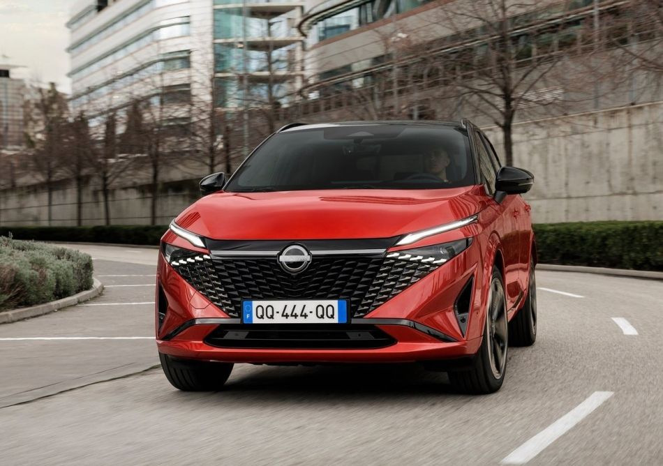 Обзор Nissan Qashqai 2024: обновленный кроссовер для города и путешествий