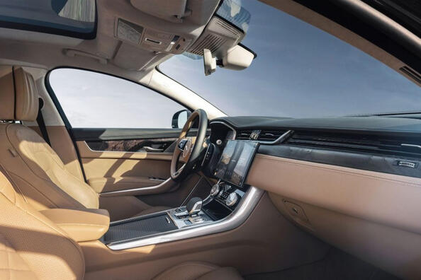 Обзор Jaguar XF Sportbrake: британский универсал после обновления фото 6