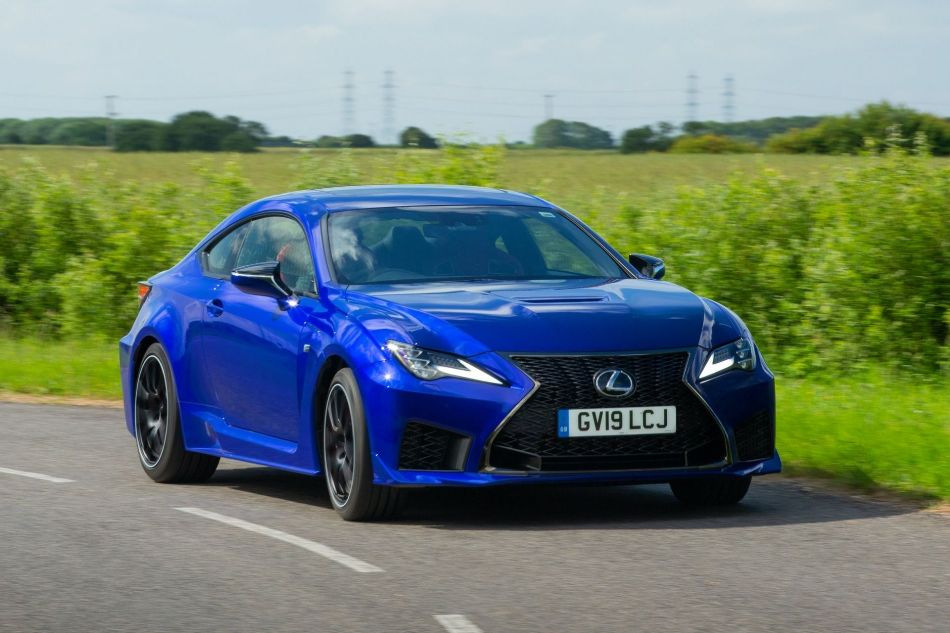 Обзор «заряженного» спорт-купе Lexus RC F