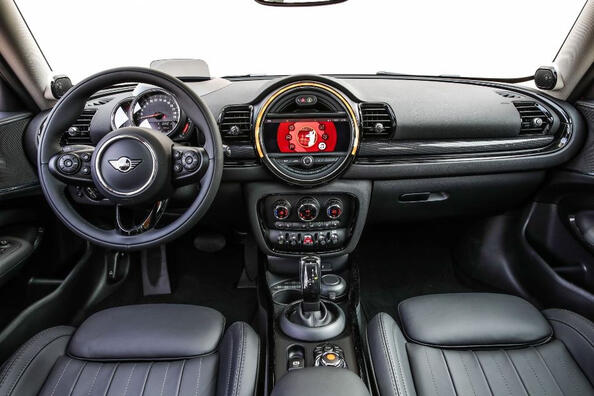 Обзор обновленного MINI Clubman: больше стиля и комфорта фото 5
