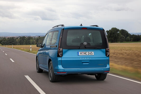 Обзор Volkswagen Caddy Kombi: универсальный помощник для семьи и бизнеса фото 4