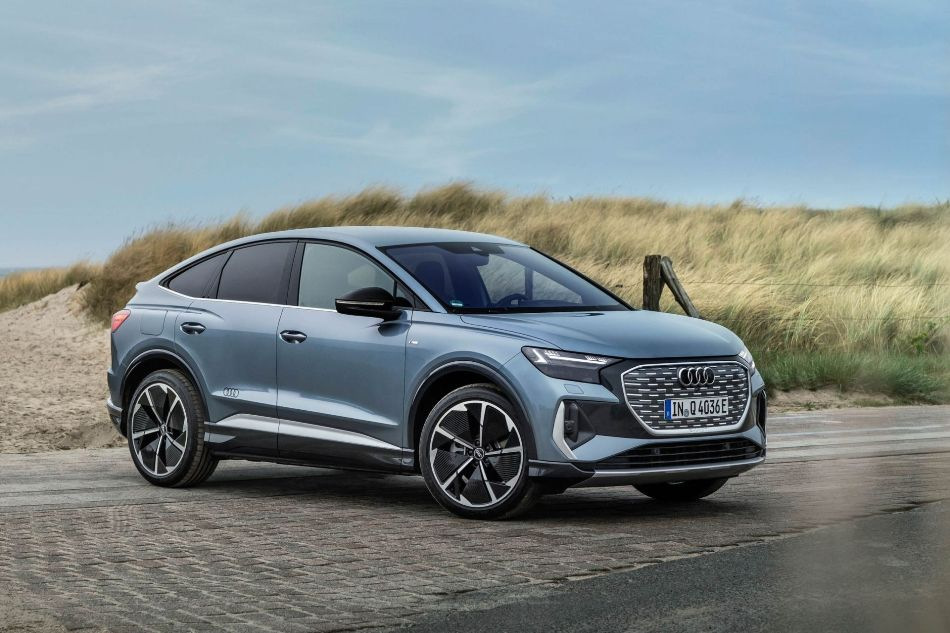 Audi Q4 Sportback e-tron: стильный электрический кроссовер