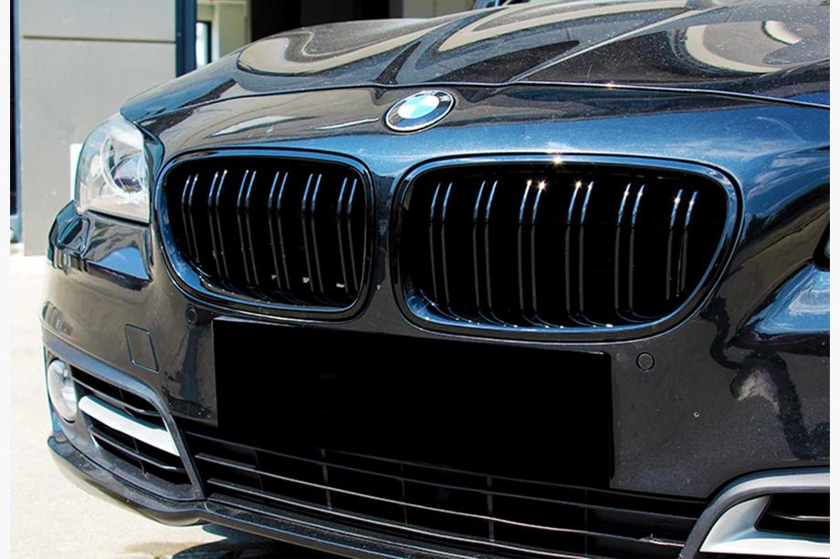 BMW 5 серия F10/F11 2010–2016 гг. Ноздри M-Look (Черный Глянец) Image