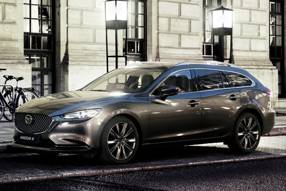 Обзор Mazda 6 Combi: практичный и комфортный универсал.