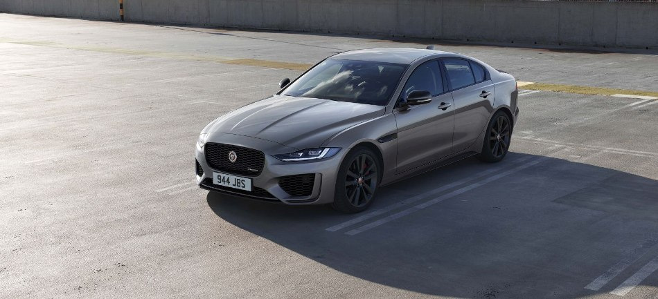 Обзор британского премиального седана Jaguar XE