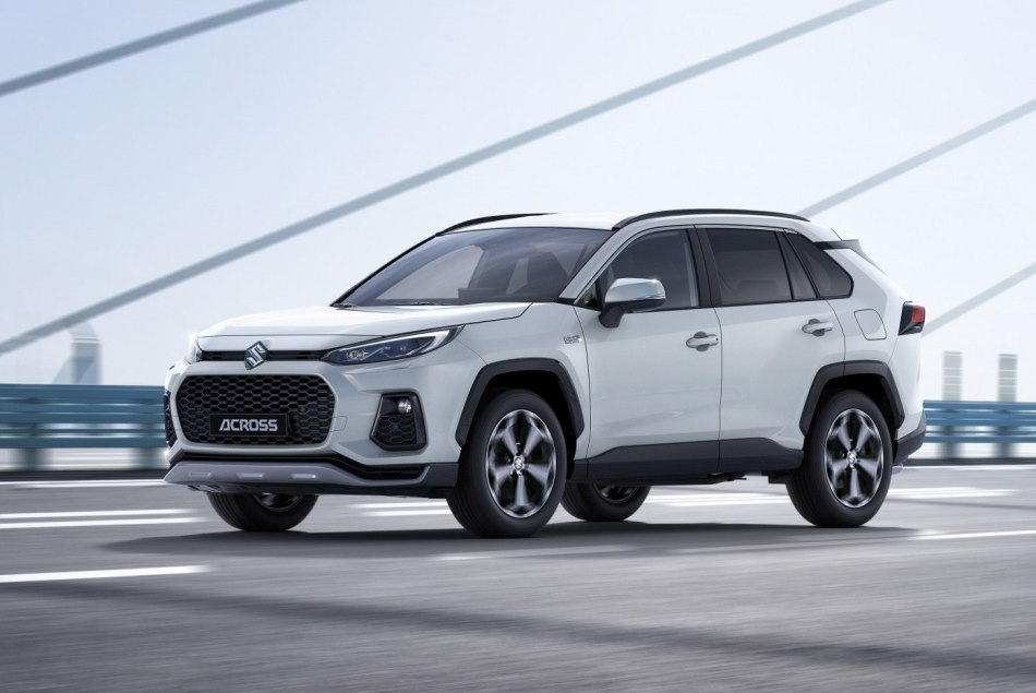 Suzuki Across: надежный и практичный гибридный кроссовер