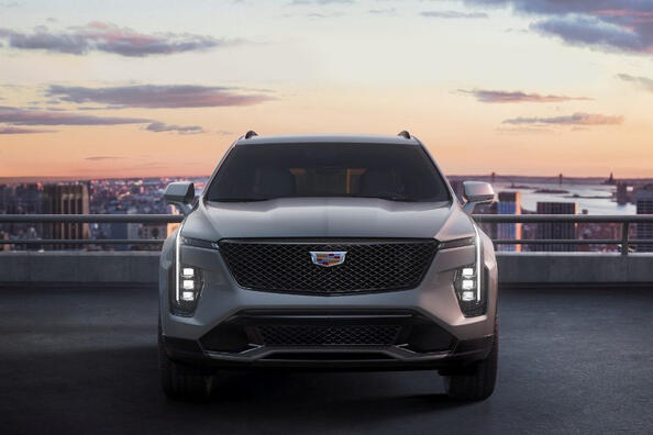 Обзор Cadillac XT4 2024: обновление с шиком