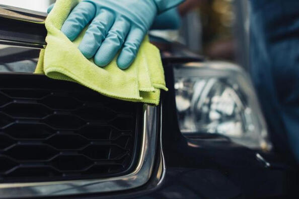 Как правильно очистить решетку радиатора автомобиля?