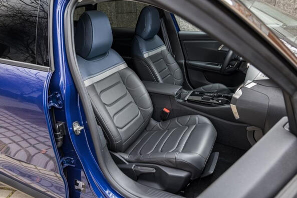 Citroen C5 X: новый взгляд на комфорт и дизайн фото 6