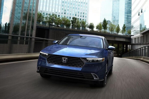 Обзор седана Honda Accord одиннадцатого поколения