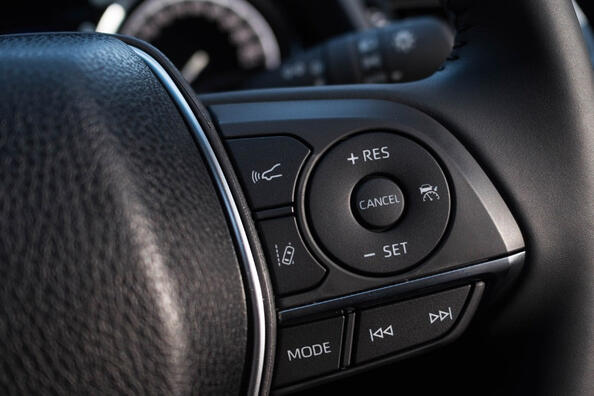 Плюсы и минусы круиз-контроля в автомобиле