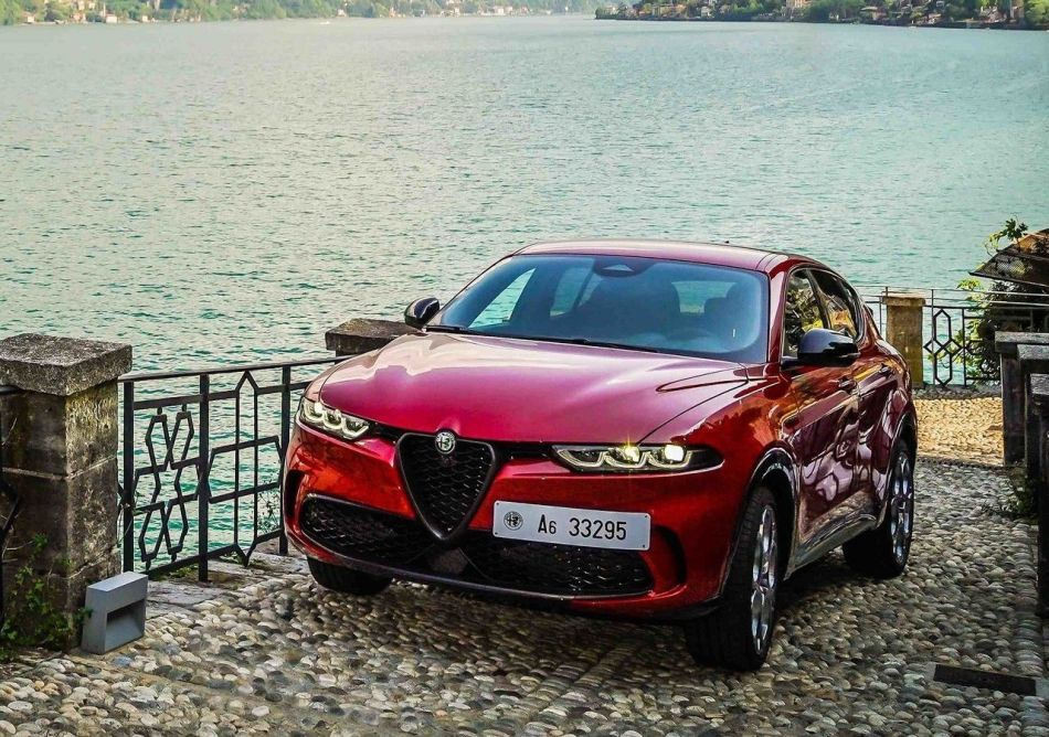 Alfa Romeo Tonale: обзор компактного итальянского кроссовера