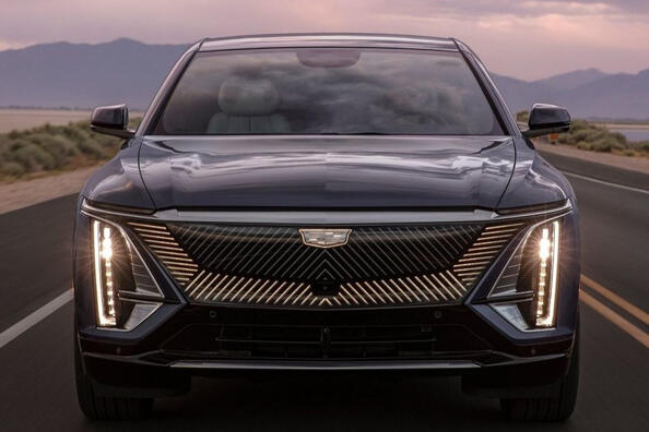 Обзор электрического люксового кроссовера Cadillac Lyriq