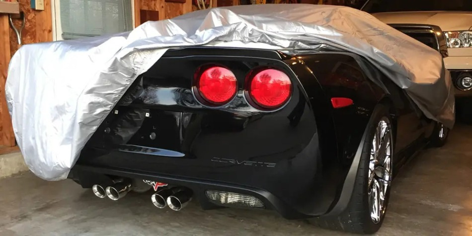 Какой материал лучше для автомобильного тента-чехла?