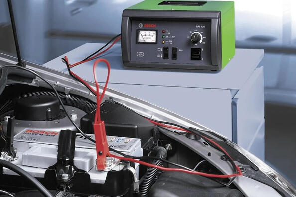 Почему долго заряжается автомобильный аккумулятор: причины и решения