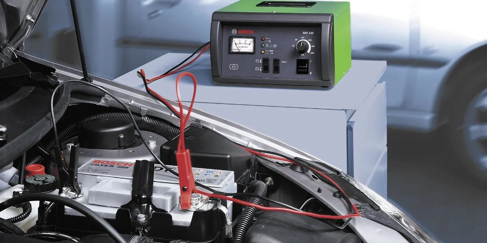 Почему долго заряжается автомобильный аккумулятор: причины и решения