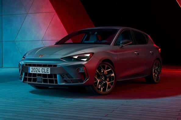 Обзор CUPRA Leon первого поколения Фейслифт 2024