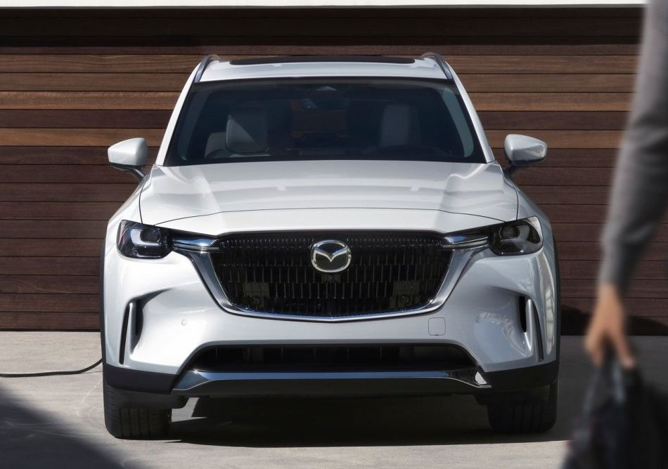 Обзор полноразмерного флагманского кроссовера Mazda CX-90