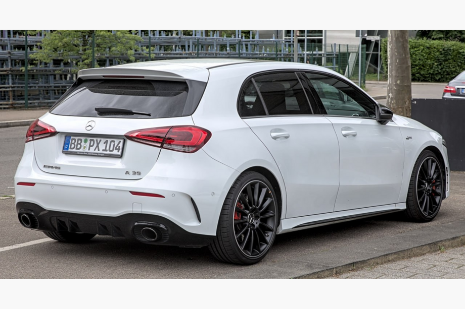 Mercedes A-сlass W177 2018- гг. Задний диффузор с насадками на выхлоп (Дизайн A35 HB) Image