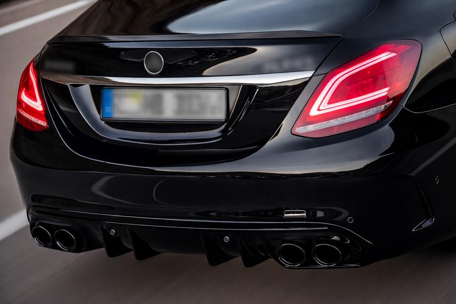 Mercedes C-сlass W205 2014-2021 гг. Задний диффузор с насадками на выхлоп (Дизайн C43) Image