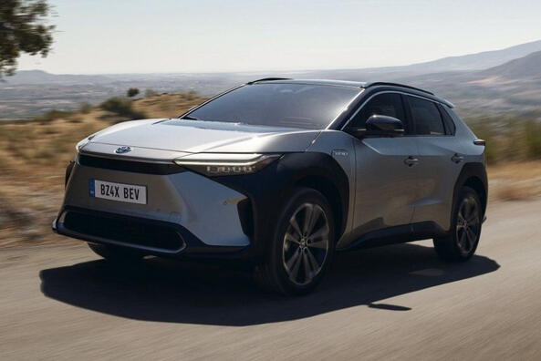 Обзор Toyota bZ4X: новый взгляд на электромобильность