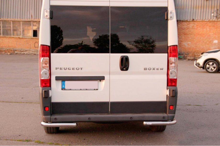 Opel Movano 2021- гг. Задние уголки AK003 (2 шт., нержавейка) Фото 2